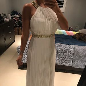 COPY - White "Greek goddess" gown